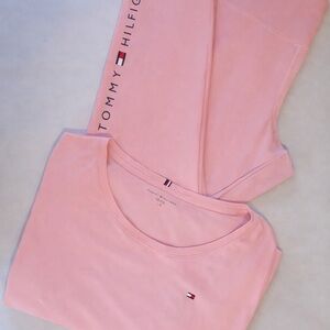 Tommy Hilfiger Women's Soft Pink Long Sleeve LG top with matching XL leggings